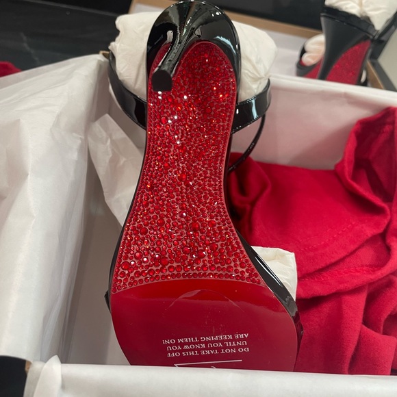 Christian Louboutin Soula Loubi Queen Limited Edition Swarovski Crystal Sandal - Picture 3 of 13